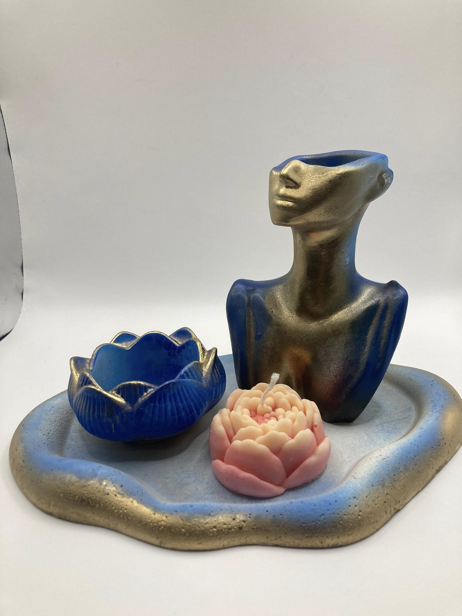 Set vaza, suport, recipient floare lotus şi lumânare